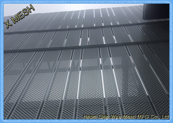 Maglia metallica perforata antisdrucciolevole, superficie della rete del foro di perforazione della pavimentazione della rete metallica