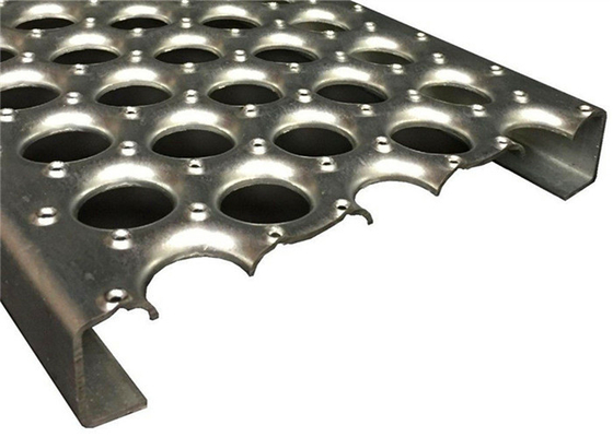 Pannello perforato del metallo dello strato di alluminio per la decorazione e l'industria