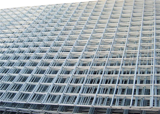 Pannello reticolare saldato galvanizzato a 2 pollici del recinto di filo metallico per lo sviluppo della resistenza della corrosione eccellente