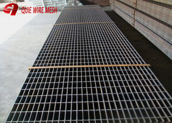 Grata d'acciaio del passaggio pedonale della trappola del pavimento della maglia metallica ampliata piattaforma di colore del nastro