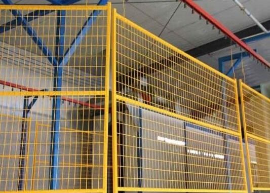 La costruzione del Canada ha galvanizzato la polvere di recinzione temporanea ricoperta