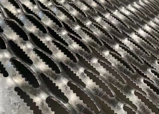 30x100 saldato Mesh Galvanized Steel Grating Square ha torto crociera