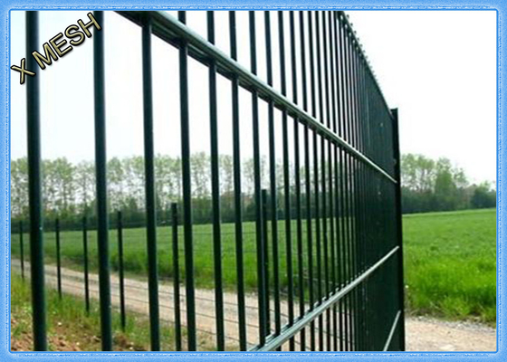 Pannelli per recinzioni a doppio filo standard saldati 868 Foro quadrato Electro zincato
