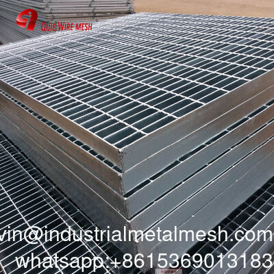 Galvanizzato 15/20/30/34.3/40/60mm Cuscinetto Bar Pitch Drain Perforato Acciaio Griglia
