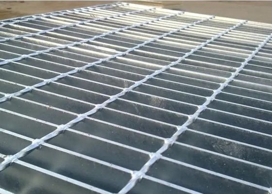 Dimensione saldata di 30x100 Mesh Galvanised Floor Grating Customizable