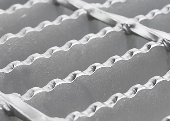 Dimensione saldata di 30x100 Mesh Galvanised Floor Grating Customizable