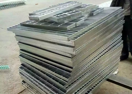 1005 X 600 Lb Griglie galvanizzate a caldo per pavimenti e griglie per pedane per scale per offshore