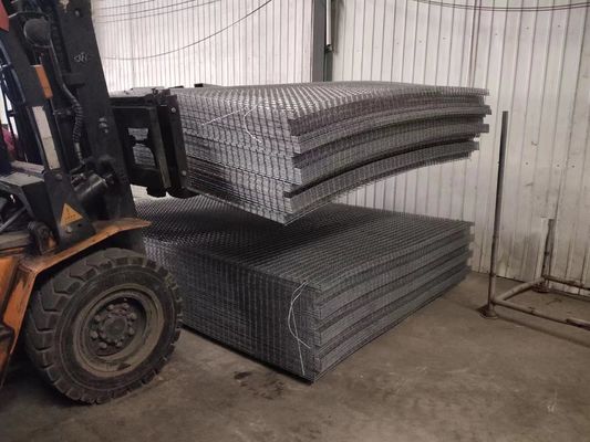 3.4mm Wire*15cm Mesh *1.22*2.44 Black Welded Wire Mesh Panel per il Canada