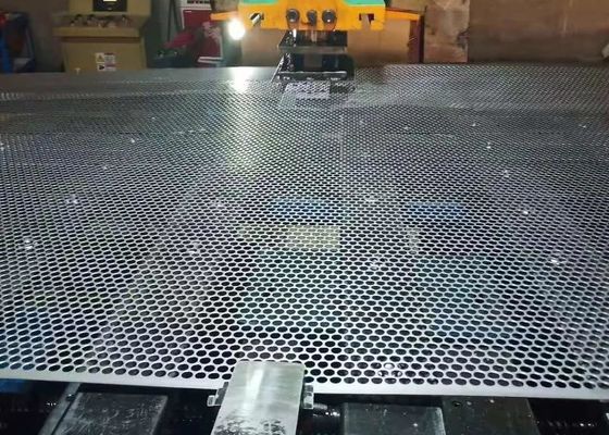Piastrelle per soffitti di metallo perforate