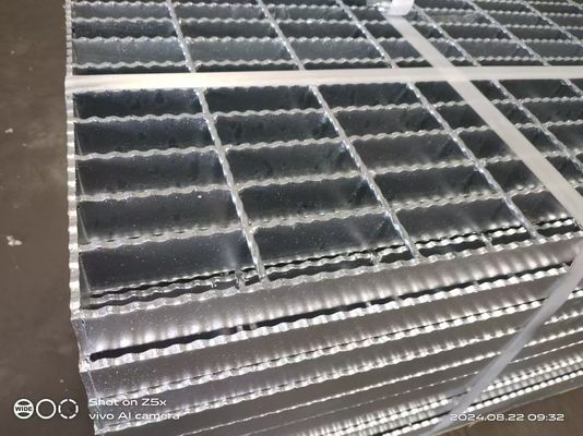 Griglia di acciaio galvanizzato a caldo piana / dentinata per passerella di piattaforma