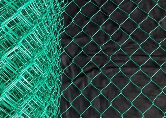 Tessuto galvanizzato immerso caldo del recinto del collegamento a catena rivestito del PVC da 7 piedi residenziale