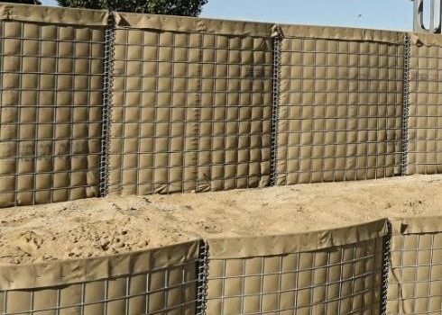 Il filo zincato ha saldato la parete del bastione di Hesco per l'inondazione della parete della difesa