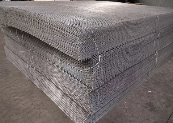 Larghezza saldata a 2 pollici regolare di dimensione 2 X Mesh Galvanised Wire Panel 2.2m