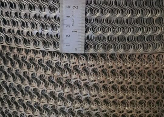 metallo perforato Mesh Punched Metal Strip For di spessore di 1.2mm che fa le gabbie