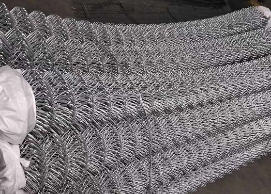 Il PVC galvanizzato ha ricoperto il rotolo di Diamond Mesh Wire Chain Link Fence