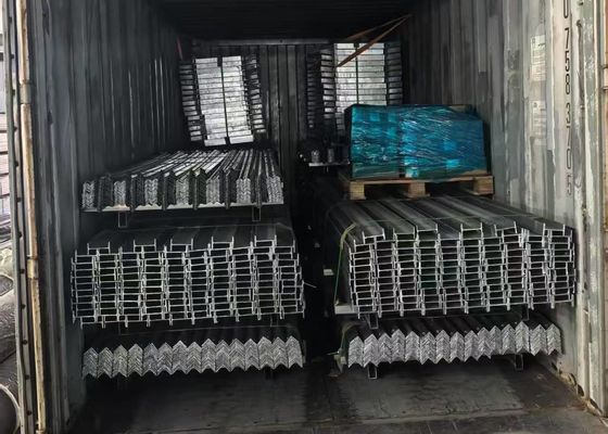 Recinto galvanizzato immerso caldo 2400hx2300l della palizzata di profilo di W per la torre cellulare