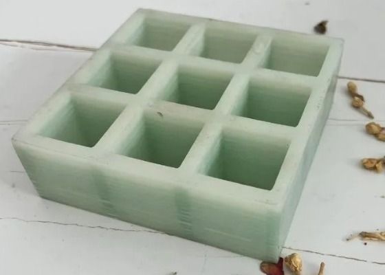 38 mm di spessore Griglia di FRP pultrudata con superficie grattugiata e installazione di fissaggio a bullone