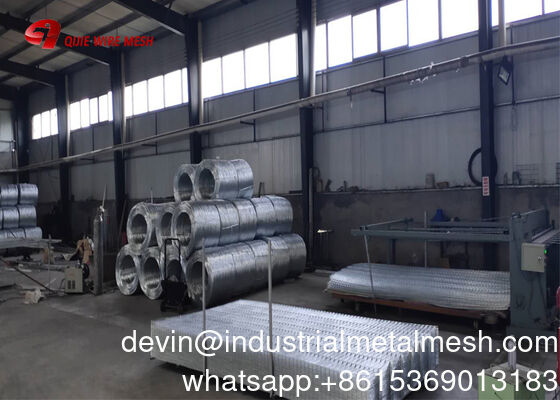Griglia galvanizzata di filo 1.2 mm dimensione del foro 304 acciaio inossidabile per recinzioni di costruzione
