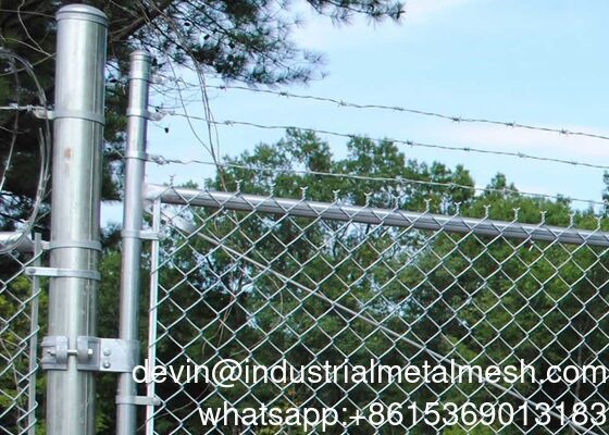 Recinzione galvanizzata versatile per cantieri