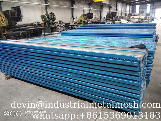 Grigliato Grip Strut in Alluminio Antiruggine con Impugnatura Antiscivolo per Gradini, Dimensioni Personalizzate Disponibili