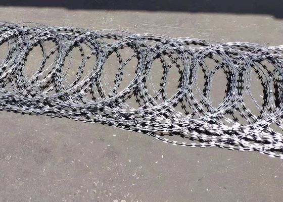 Bobina a fisarmonica galvanizzata immersa calda del filo spinato d'acciaio Bto-22