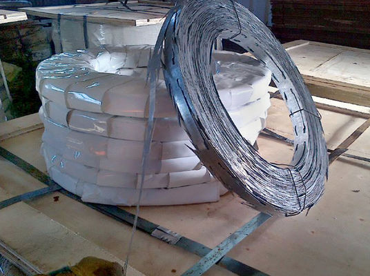 Lama Cbt-65 Filo Spinato Concertina Galvanizzato