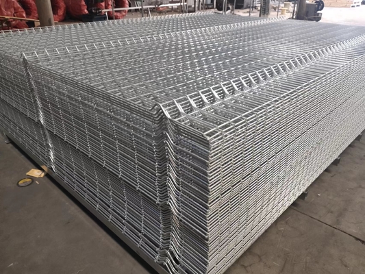 Lo SGS ha curvato il giardino del metallo che recinta il PVC d'acciaio galvanizzato del metallo ha ricoperto V che piega