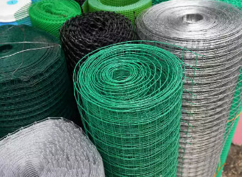 Il rotolo caldo del ferro galvanizzato ha saldato il cavo Mesh For Farm Customized Size