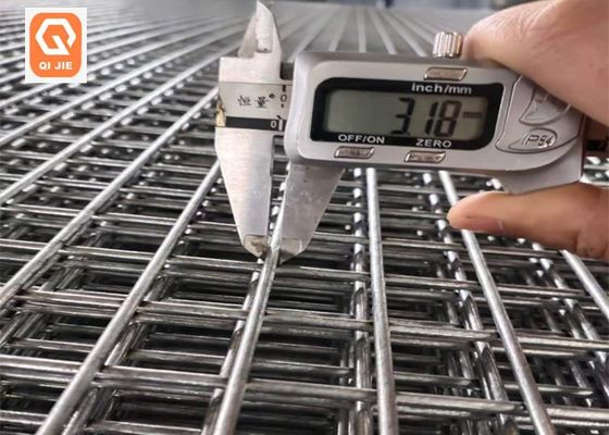 Il cavo saldato perforato Mesh Roll For Fence Panel ha galvanizzato