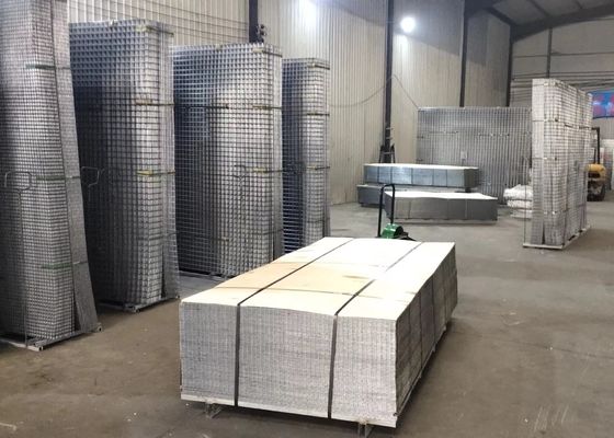 2X2 ha galvanizzato la protezione contro la corrosione saldata il bestiame di Mesh Panel Sheet del cavo