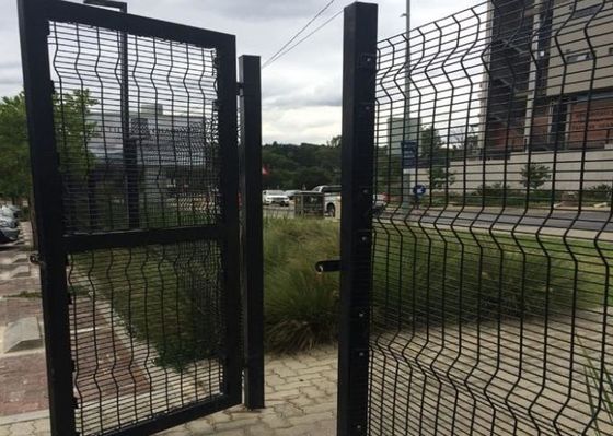 L'alta sicurezza Nylofor 6ft 3D che modellano il PVC ha ricoperto l'anti recinto di salita 358