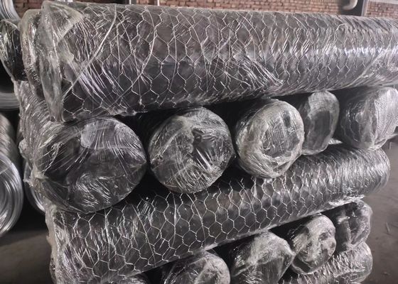 Un reticolato esagonale galvanizzato immerso caldo di 20 calibri ha galvanizzato il reticolato del pollame torto