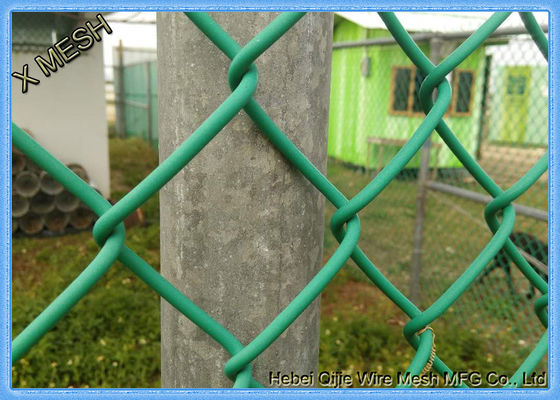 Schermo di sicurezza del recinto del collegamento a catena espelso / PVC rivestito delle doghe per la recinzione del confine