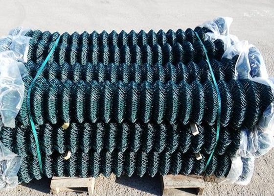 Tessuto galvanizzato immerso caldo del recinto del collegamento a catena rivestito del PVC da 7 piedi residenziale