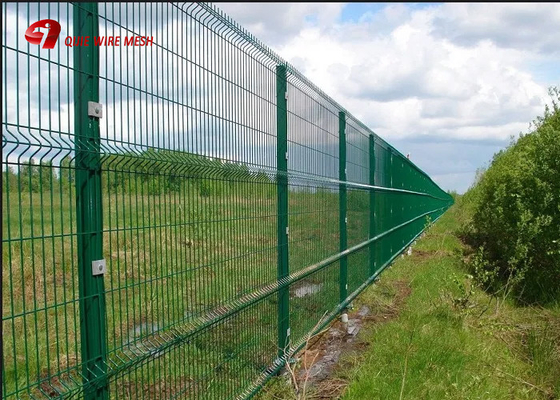 Il recinto rivestito della rete metallica del PVC di anti salita riveste 1530mm di pannelli 1830mm 2030mm per multi colore