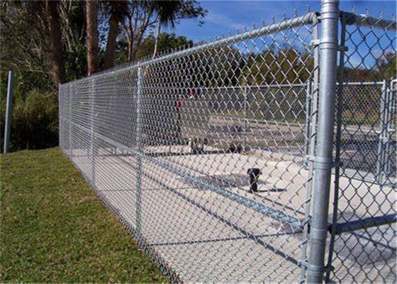 Il PVC galvanizzato e nero ha ricoperto il recinto Fabric del collegamento a catena di 1.8m