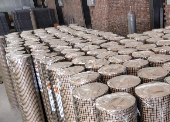 il quadrato galvanizzato 1x1 1/2x1/2 di 0.5-2mm ha saldato il cavo Mesh Rolls