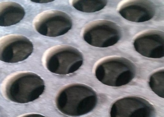 L'acciaio delicato architettonico di 2m x di 1.85m ha perforato Mesh Punched Hole Sheet Screen